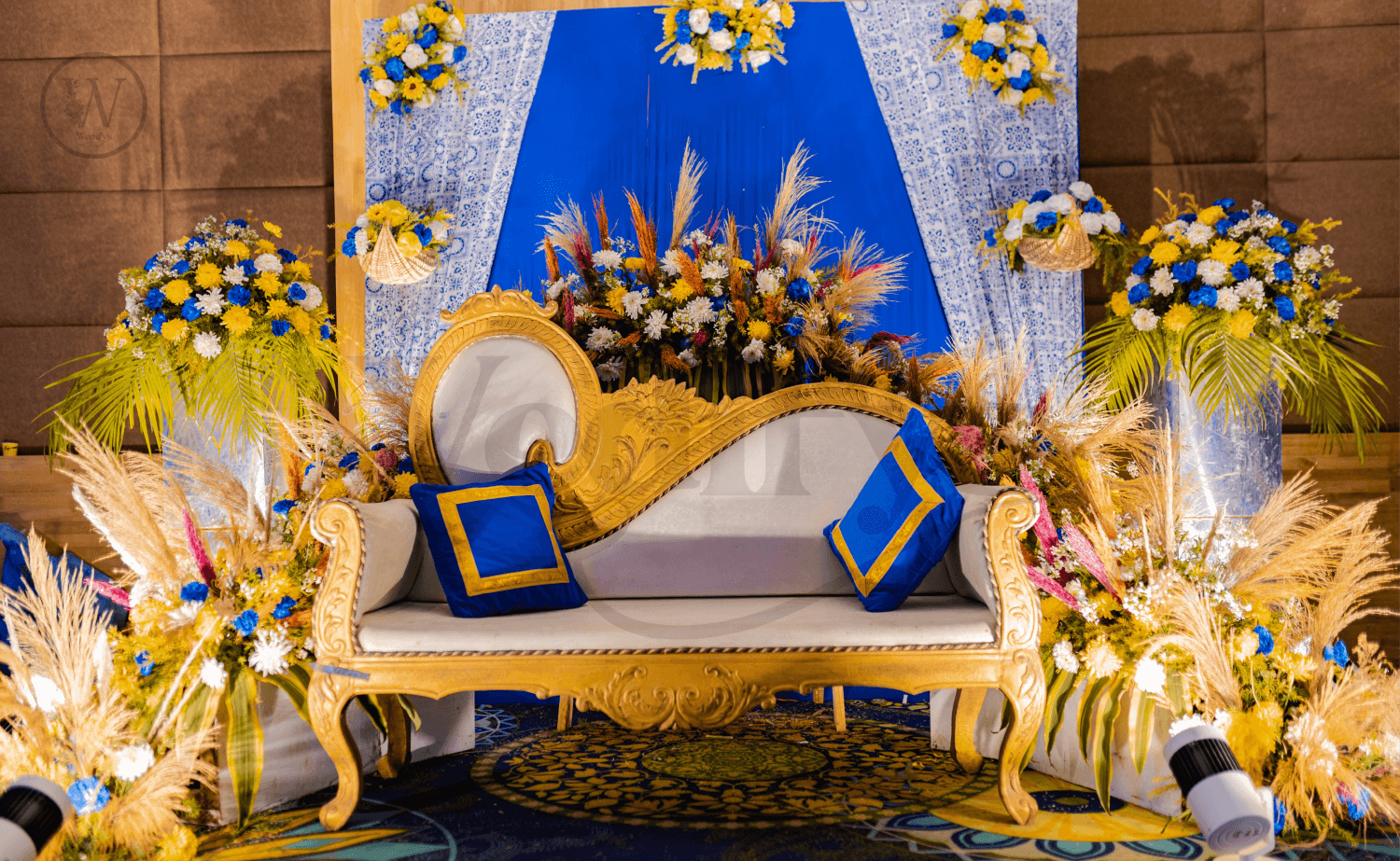 Yellow & Blue stage decoration