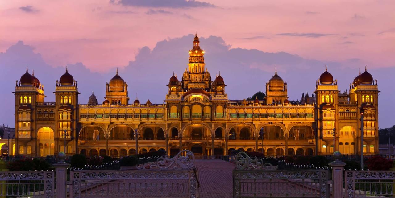 The majestic Mysore Palace | Wedifys Weddings