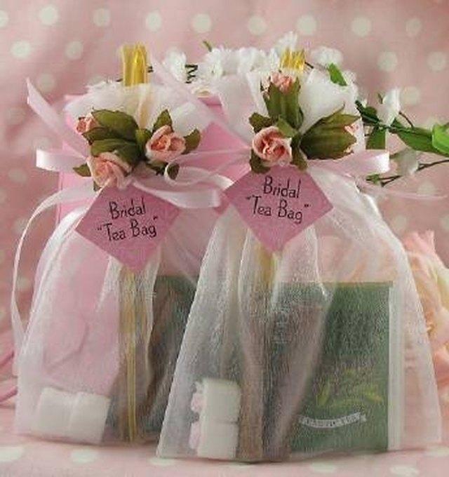 Customized bridal tea bags as wedding giveaways | Wedifys