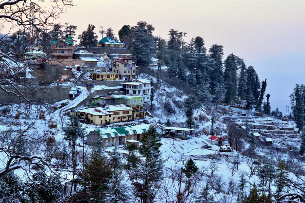 Hill station of Shimla covered in ice. | Wedifys