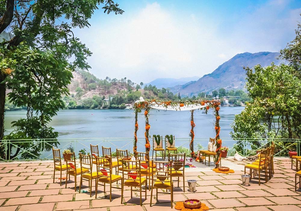 simple and subtle décor besides a lake in Nainital | Wedifys