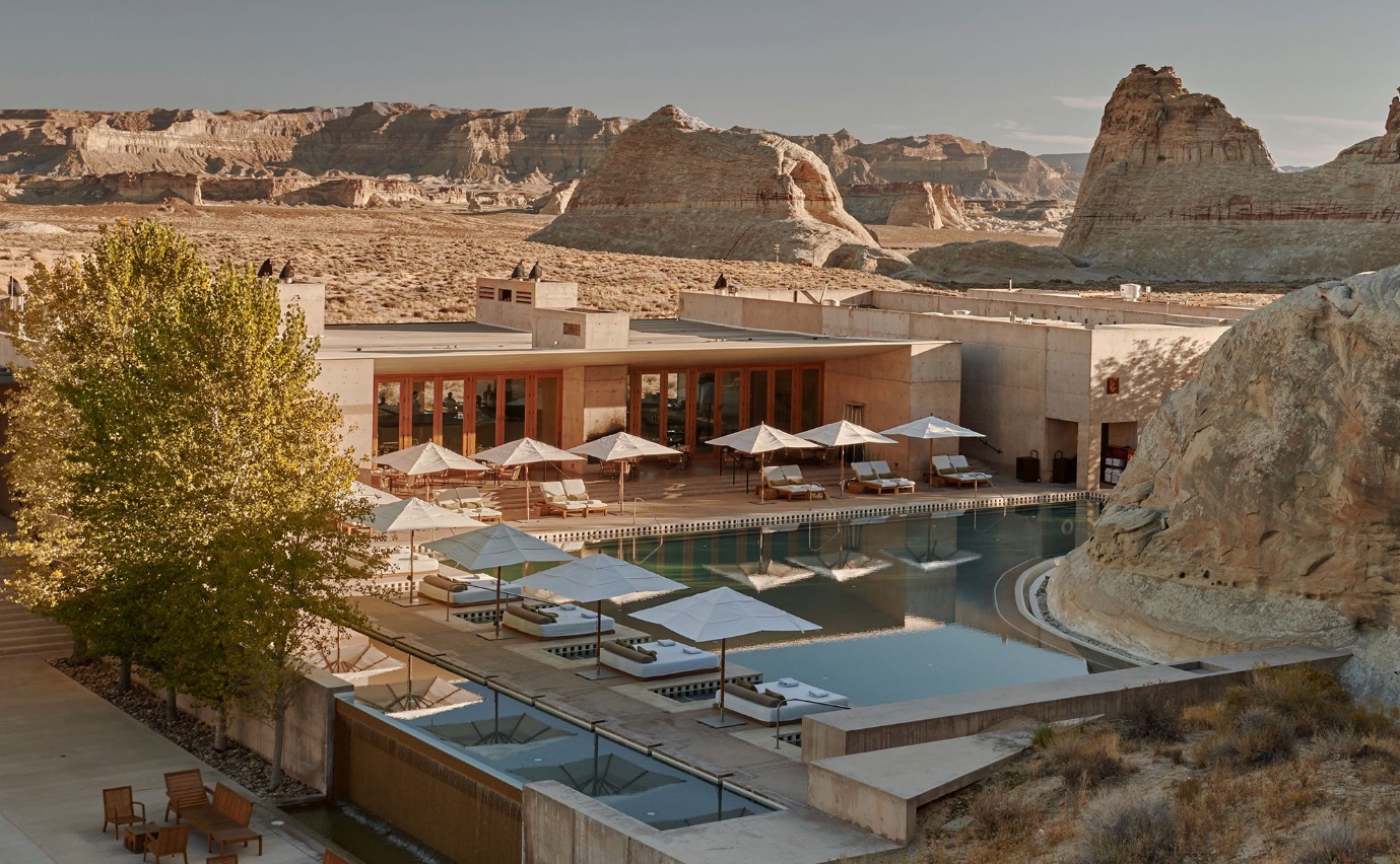 The Amangiri Hotel located in between the canyons of Utah | Wedifys