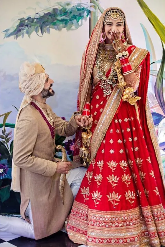 Anand Ahuja and Sonam Kapoor on their wedding | Wedifys