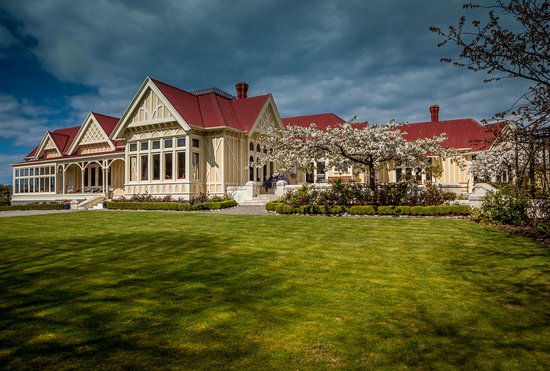 Pen y bryn lodge in New Zealand | Wedifys