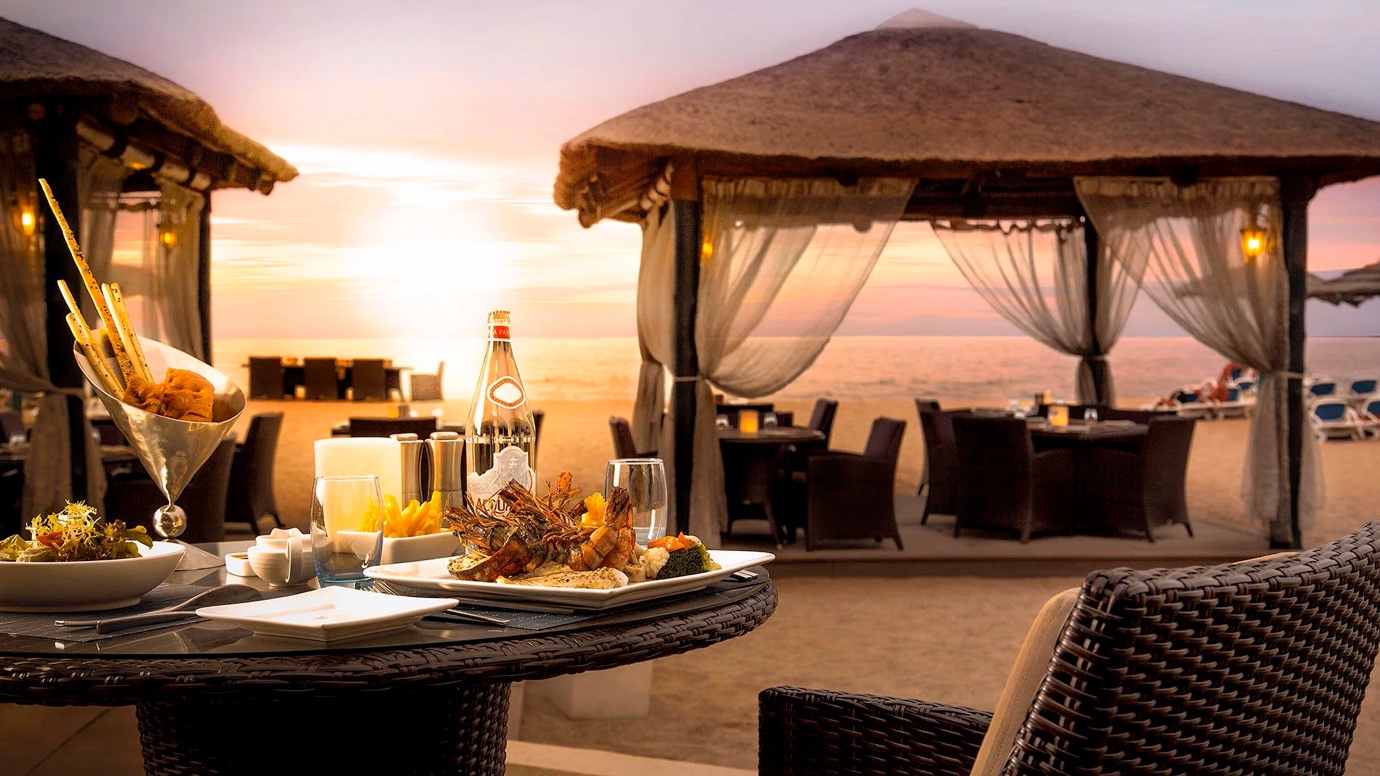 private sundowner setup at Le Meridien Al Aqah Resort | Wedifys