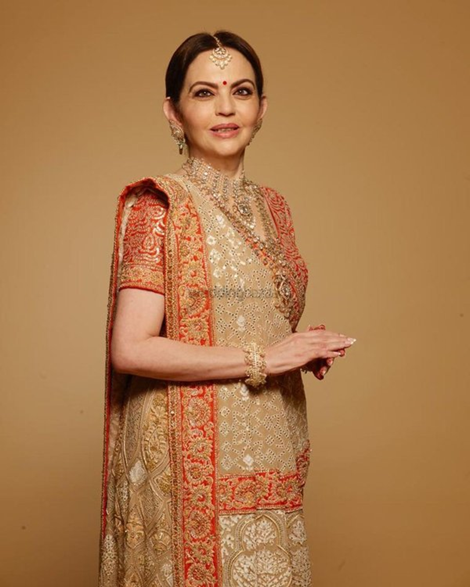 Regal Elegance: Nita Ambani's Exquisite Abu Jani Sandeep Khosla Ensemble | Wedifys