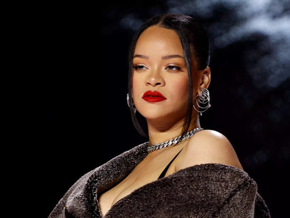 Rihanna Sets the Stage Aglow at Ambani Pre-Wedding Extravaganza | Wedifys