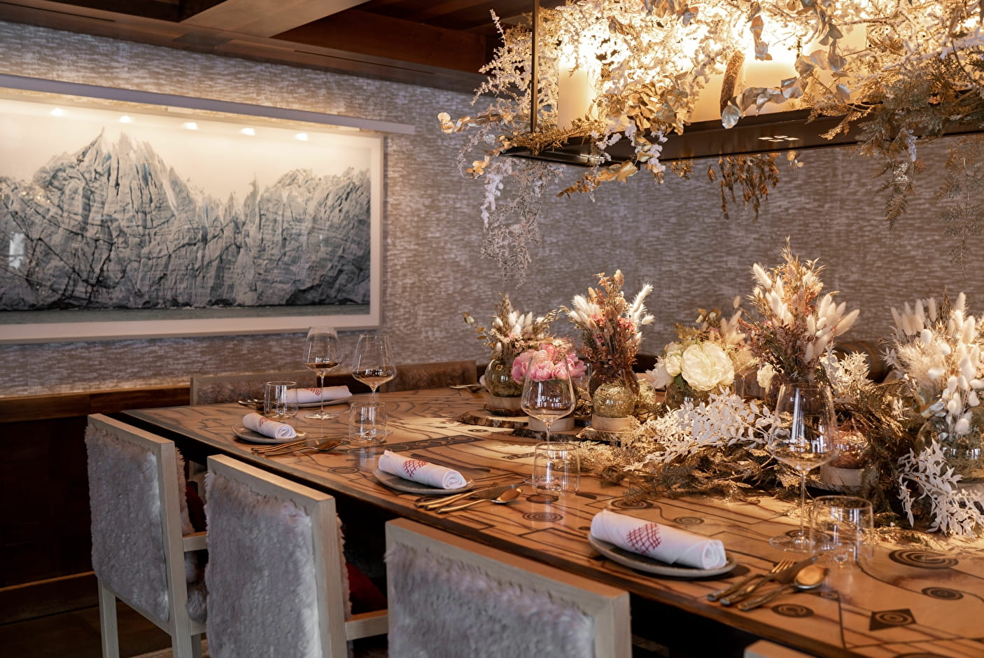dining setup at Cheval Blanc Randhali | Wedifys