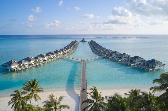 aerial view of Maldives quiet resorts | Wedifys