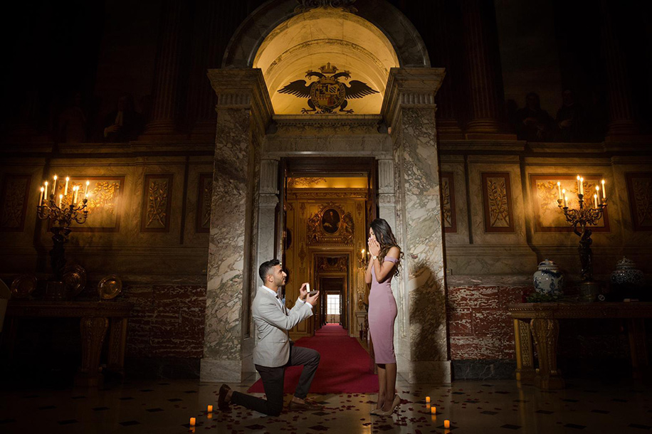 Arti Tanna and Kishan Lakhani on the night of their marriage proposal | Wedifys