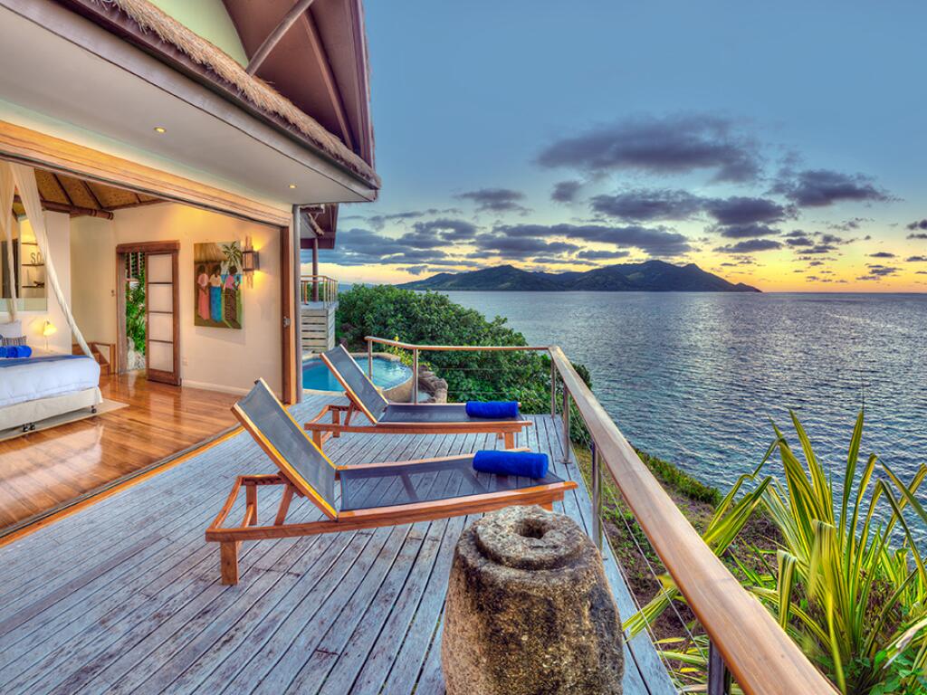 sunset at the Royal Davui Island Resort | Wedifys