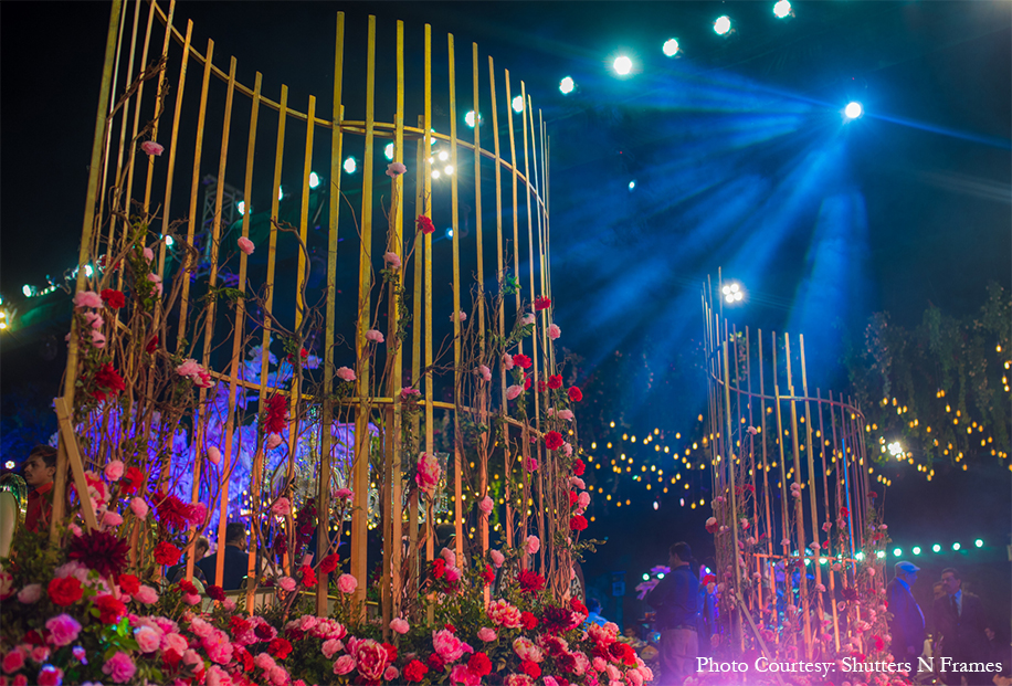 Apurva and Ankit’s wedding décor with florals and metallic accents | Wedifys