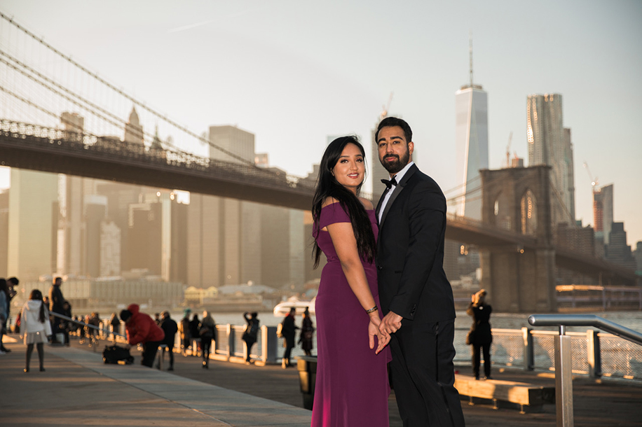 Rupinder and Shaweta in their photoshoot at the Brooklyn Bridge | Wedifys