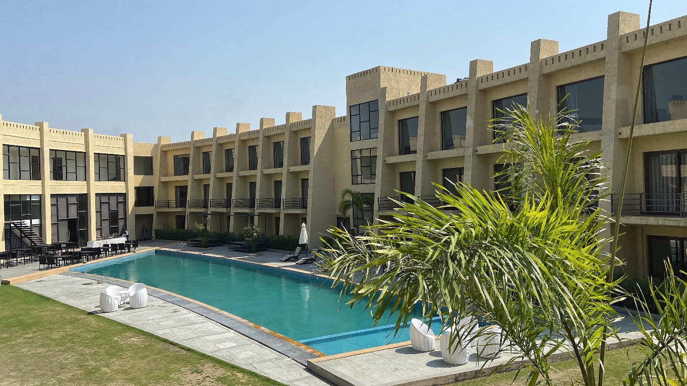 Poolside of Parklane Resort, Dhanbad | Wedifys