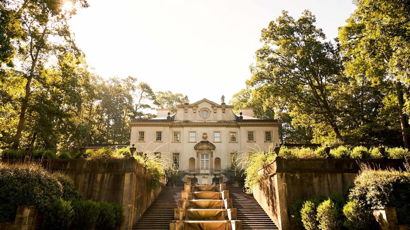 outside view of Swan House at the Atlanta History Center | Wedifys