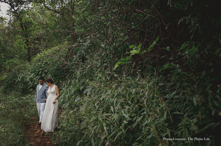 Sneha and Jignesh in their pre-wedding photoshoot near Pune, India | Wedifys