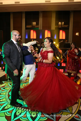 Shristi and Kartik in their reception | Wedifys