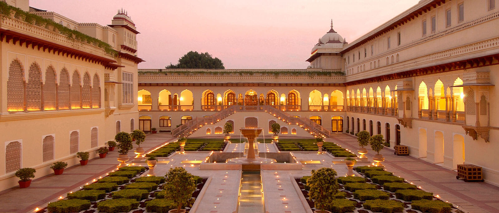 view of the beautiful Rambagh Palace in Jaipur | Wedifys