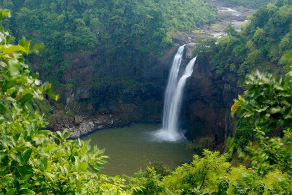 Dabosa waterfall in Silvassa, India | Wedifys