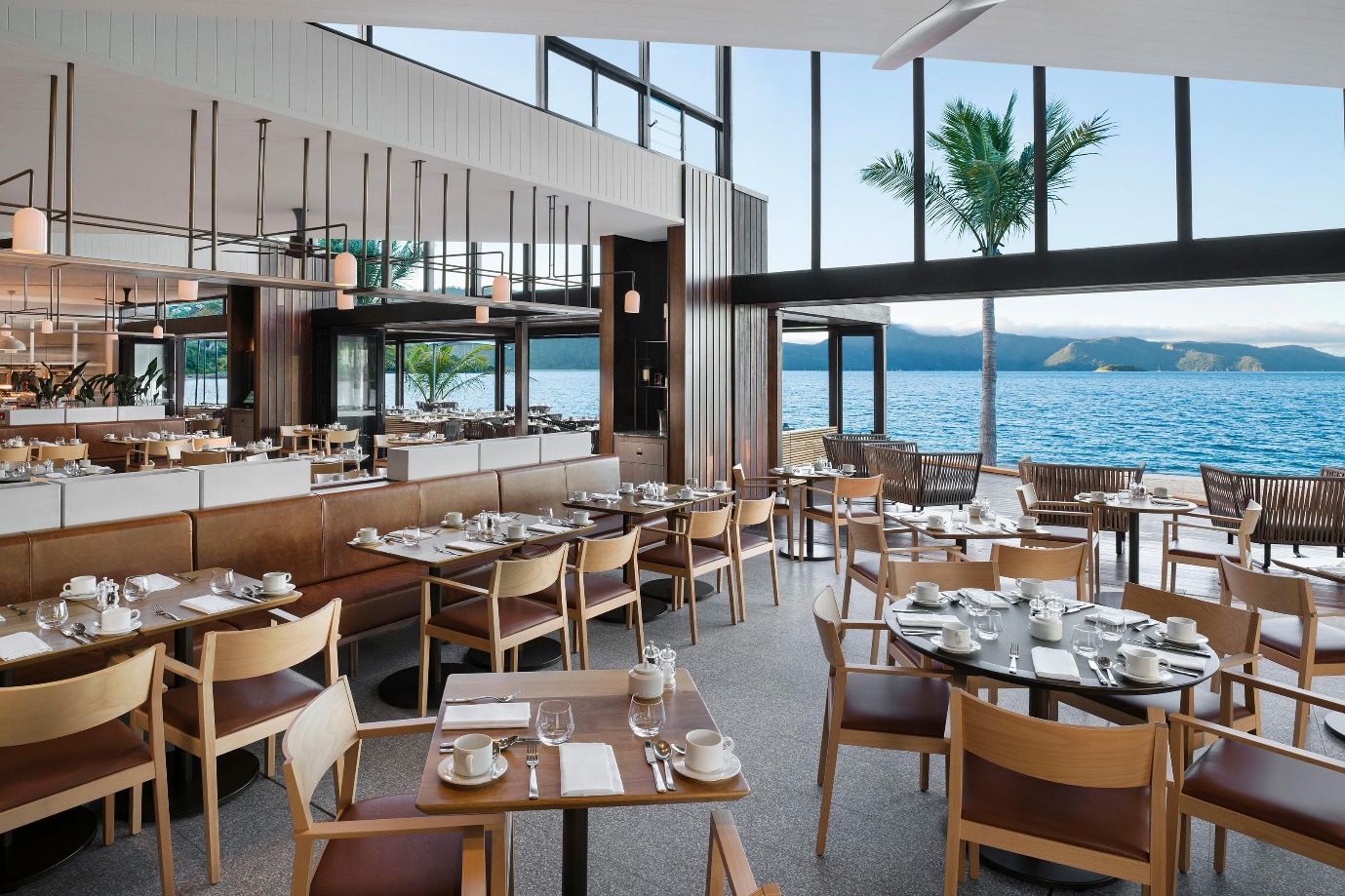 the dining room of the Hayman Island Resort | Wedifys