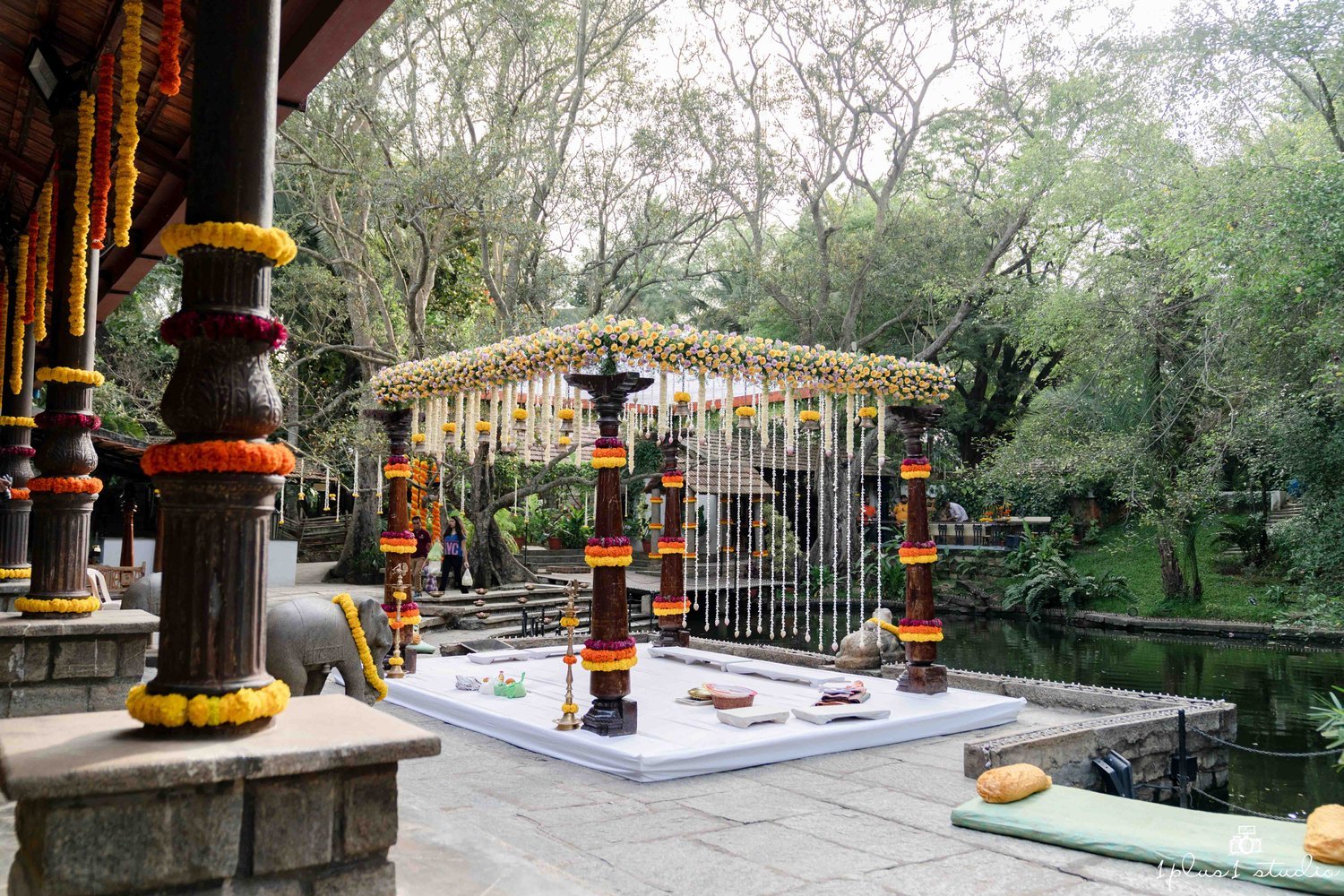 wedding mandap at the Tamarind Tree in Bangalore | Wedifys
