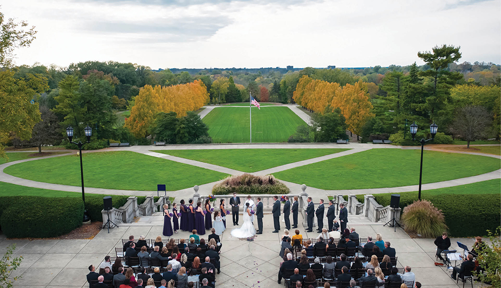 a wedding going on at the Ault park in Cincinnati, Ohio | Wedifys