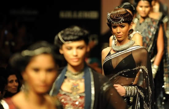 models showcasing Anita Dongre’s dresses for LFW Rajasthan | Wedifys