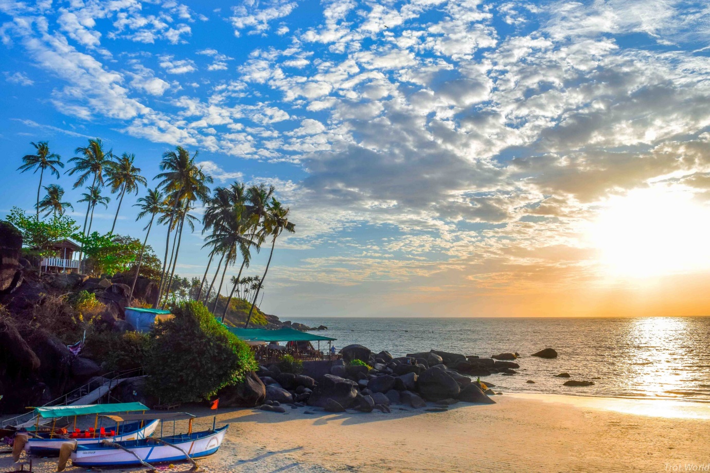 a scenic view of Palolem Beach in Goa, India | Wedifys