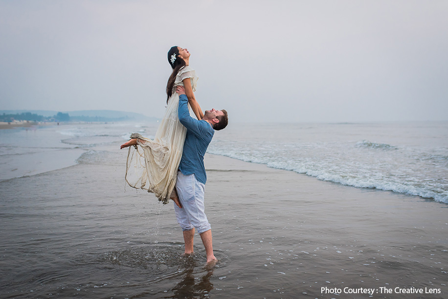 Anjali and Kyle in their pre-wedding shoot in Goa | Wedifys