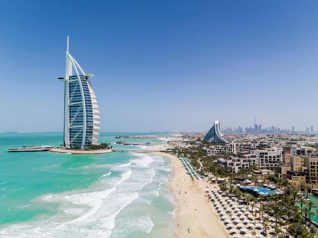 aerial view of Jumeirah Beach and Jumeirah Beach Hotel | Wedifys