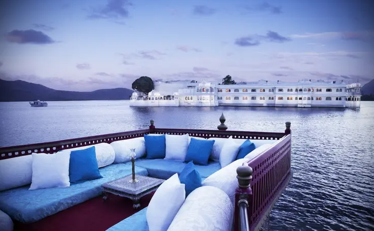 the Gangaur Boat and the Taj Lake Palace, Udaipur | Wedifys