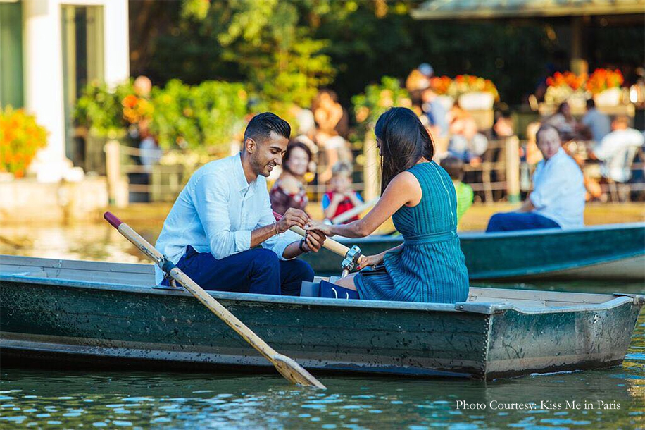 Nimesh proposing Meena in Paris | Wedifys