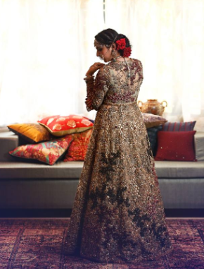Nupur in her wedding dress from Sabyasachi | Wedifys