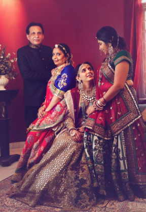 Nupur Agarwal in her pre-wedding shoot with her family | Wedifys