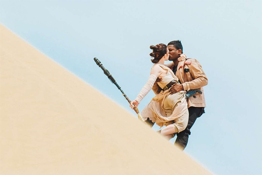 6-Epic-Star-Wars-Themed-Pre-Wedding-Shoots